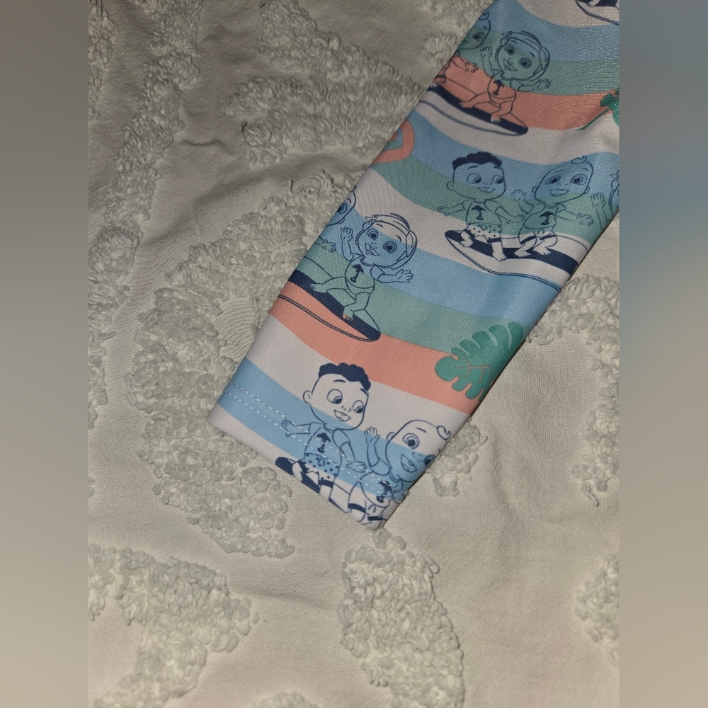 CoComelon 2 Piece Girl's Swim Set Long Sleeve Cut Out In Back Size 2T - Picture 5 of 13